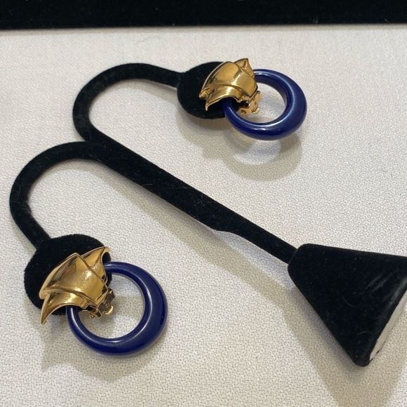 NWT Vintage Givenchy Gold And Blue Earrings NWT Vintage Givenchy Gold And Blue Earrings
